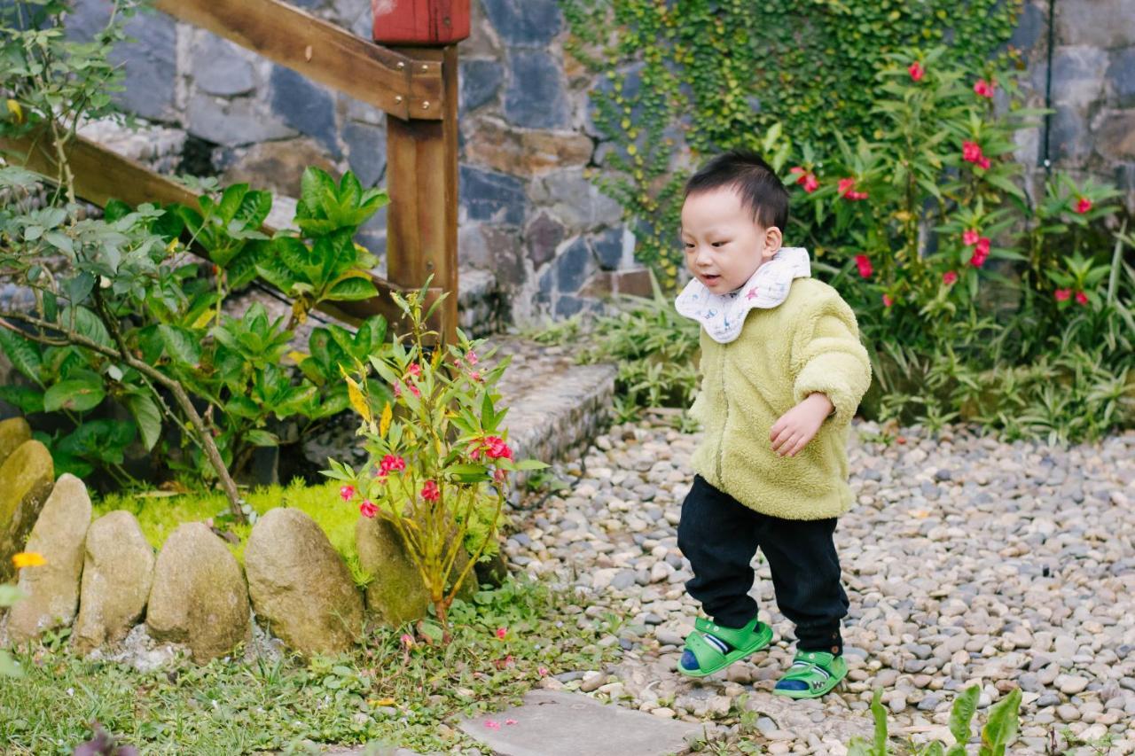 Homestay So 91-Suoi Ho サパ エクステリア 写真